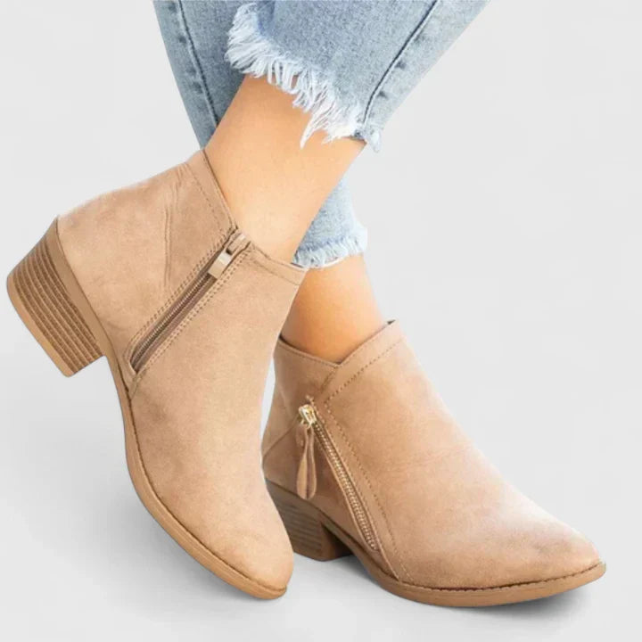 KELLY – EVERYDAY CHIC ANKLE BOOTS