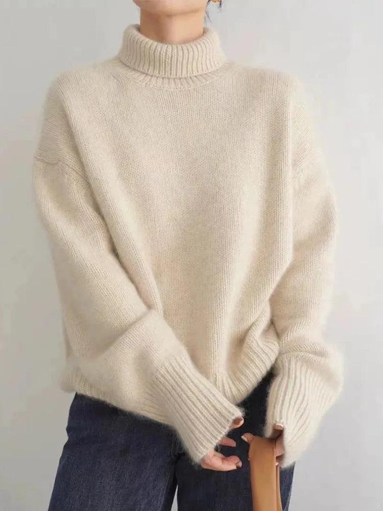 AMAYA – COZY TURTLENECK SWEATER