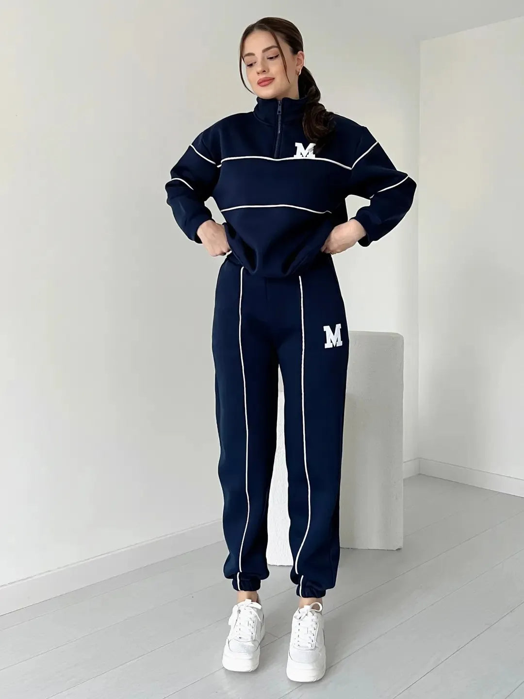 DESIREE – SPORTY ZIP LOUNGE SET