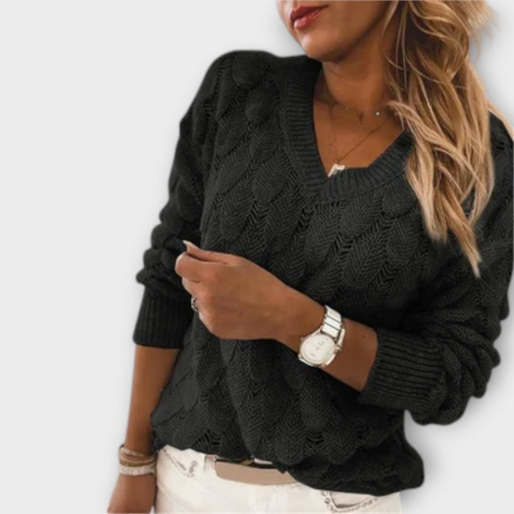 LYKA – ELEGANT WAVE KNIT SWEATER
